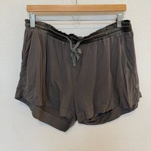 Faceplant Dreams Short Shorts in Earl Gray size Large